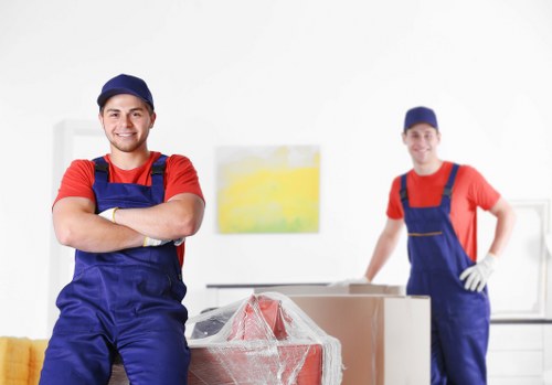 Flexible moving van support for residential and commercial customers