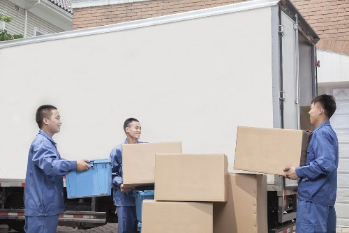 Man With Van Ilford team providing careful local moving support